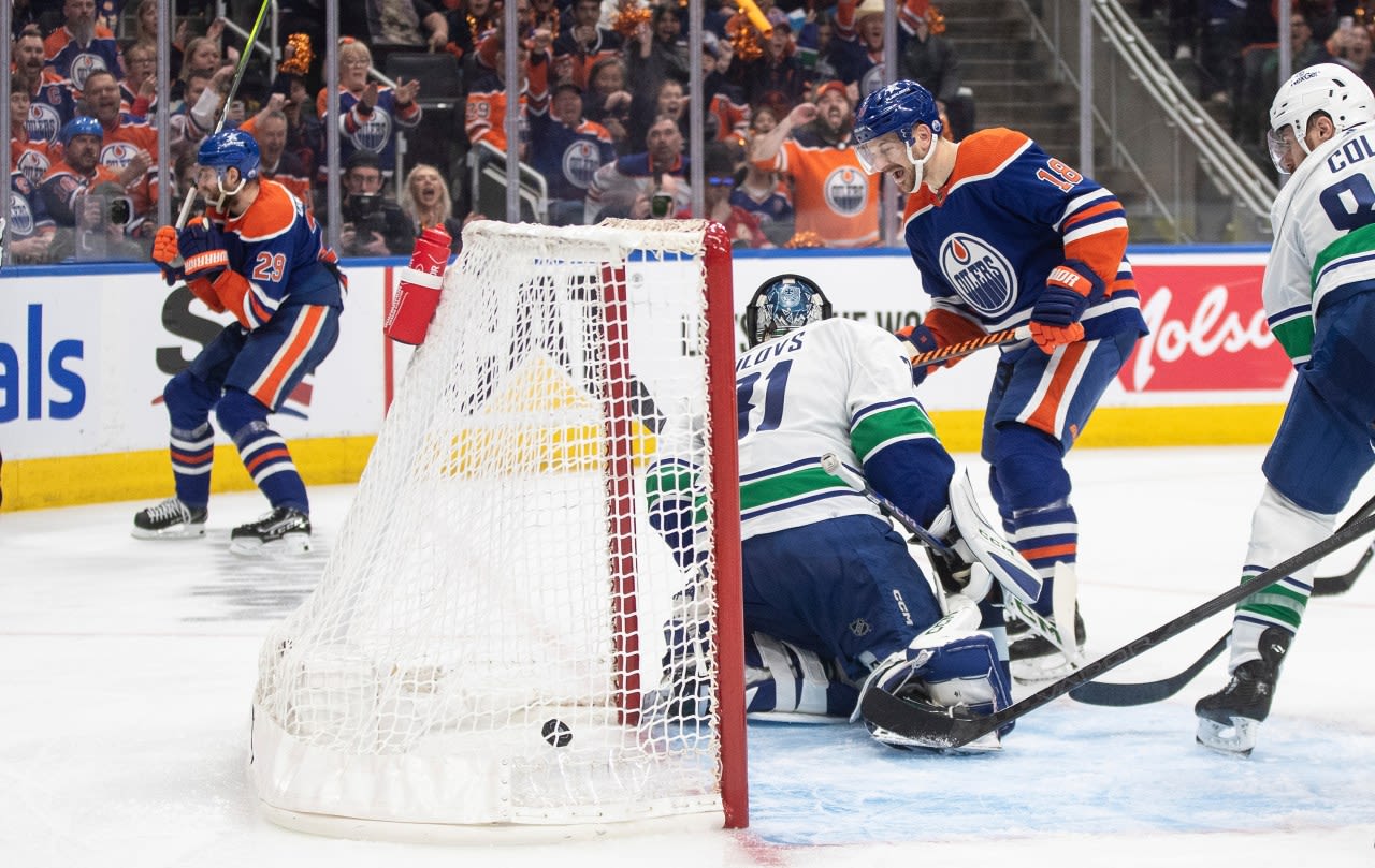 Boeser, Lindholm score 2 each as Canucks beat Oilers 4-3 to take 2-1 lead in West playoff series