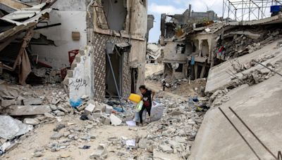 Al menos 6 muertos, entre ellos 4 niños, en bombardeo israelí contra un edificio en Rafah