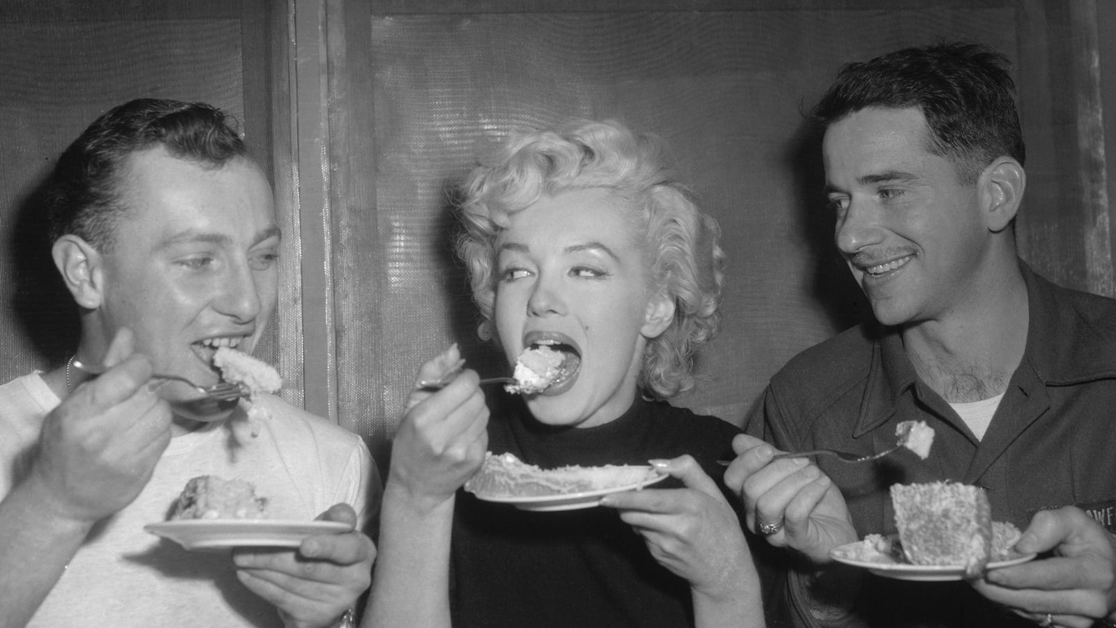 14 Foods And Drinks Marilyn Monroe Loved