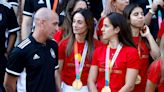 Spanish soccer officials demand Luis Rubiales resign for World Cup kiss