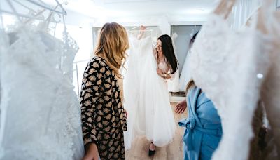 A Bridesmaid Caught the Bride and Maid of Honor “Ripping...Their Group Chat During a Wedding Dress Shopping Appointment