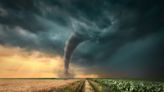 Twisters follows a superstar storm chaser – obsession with extreme weather has a deep underlying psychology - EconoTimes