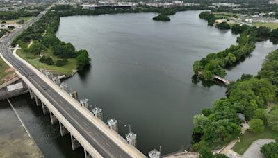 Construction of pedestrian bridge over Lady Bird Lake to begin July 1: See the timeline