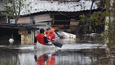 Las intensas lluvias no cesan en Brasil y ya dejan más de 140 muertos