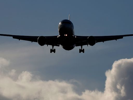 FedEx Airlines, Boeing-made plane forced to land in Istanbul without front wheels