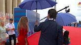 Announcer calls Serena Williams' husband 'personal umbrella holder'