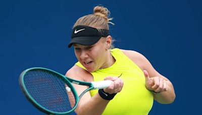 Anisimova ousts Sabalenka to make Toronto semis