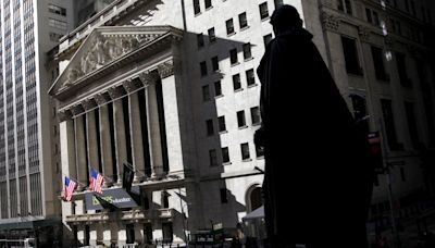 U.S. stocks lower at close of trade; Dow Jones Industrial Average down 0.98% By Investing.com
