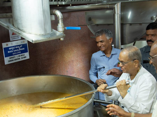 Karnataka's Revenue Minister Krishna Byre Gowda, Narayana Murthy open Akshaya Patra kitchen in Bengaluru