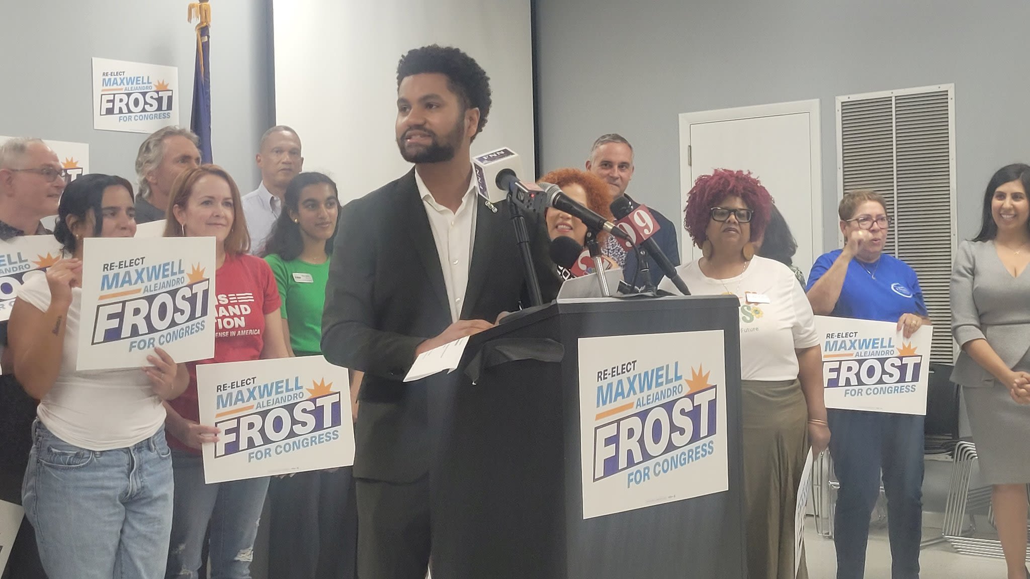 Maxwell Frost formally launches re-election campaign in CD 10