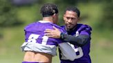 Vikings sign veteran receiver Wilson; Za’Darius Smith sidelined by injury