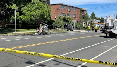 Rollover crash closes Park Road in West Hartford