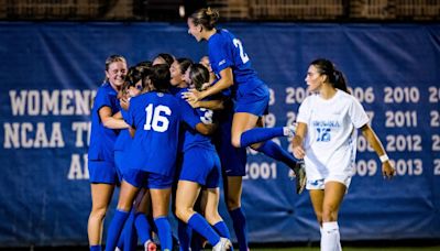 Duke women's soccer shuts out No. 2 North Carolina