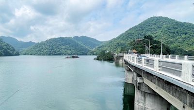 石門水庫水位滿庫 (圖)