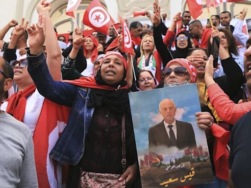 Tunisia clamps down on those planning to challenge its President in coming polls