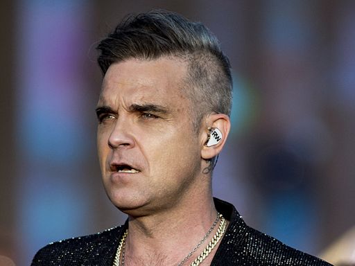 Robbie Williams reignites feud with Noel Gallagher