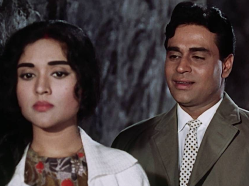 Vyjayanthimala Gets Candid About The Jubilee Star Rajendra Kumar, Says 'He Was Always Up To The Challenge' | EXCL