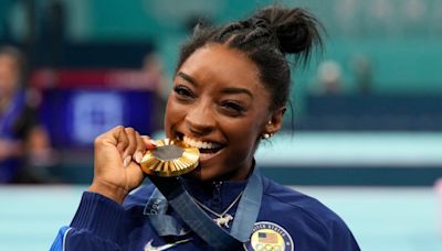 Las estrellas que se "alinearon" para alentar a Simone Biles en París 2024 - El Diario NY