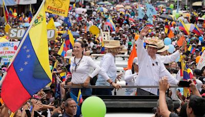 Miles de opositores venezolanos claman un "cambio" desde tierra natal de Hugo Chávez, ante presidenciales