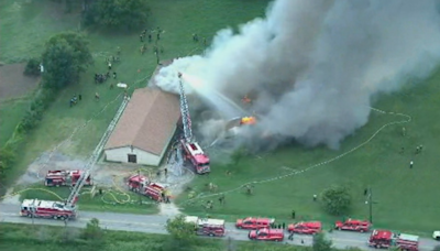 Fire rips through Pleasant Valley Baptist Church in Dallas