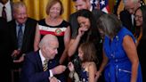 Presidente Biden firma ley de salud para los veteranos de guerra