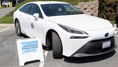 Douglas County PUD gets 4 Toyota Mirais, to complete hydrogen facility this year