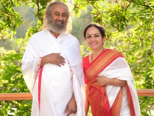 Meet Bhanumathi Narasimhan, sister of Sri Sri Ravishankar and a successful author; Know about her career, education and family background