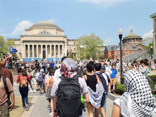 Universidad de Columbia da a estudiantes un plazo de horas para desmantelar su campamento