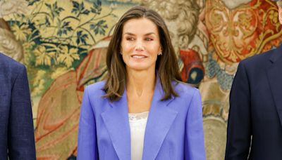 La fórmula fácil y elegante de la reina Letizia para largas jornadas de trabajo en verano