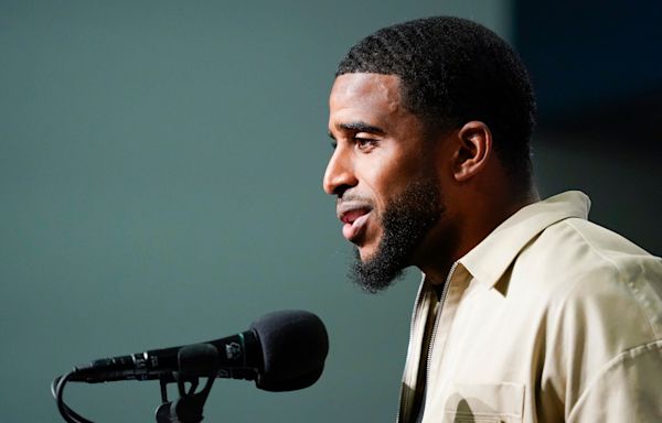 Bobby Wagner teaching Commanders winning ways through lessons learned: 'Share your scars'