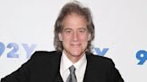 “Curb Your Enthusiasm ”Honors Richard Lewis 5 Days After His Death