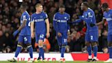 Ya es viral: La pancarta de un niño del Chelsea durante la humillante derrota ante el Arsenal