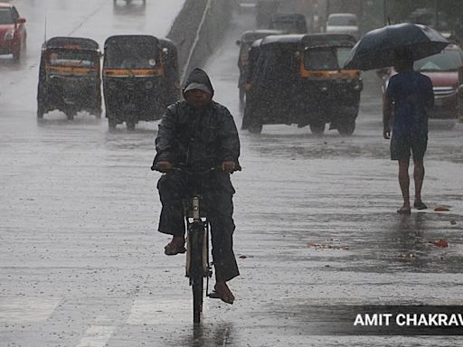 Over 200 mm rain across city: Mumbai goes under sheet of water on rain-soaked Sunday