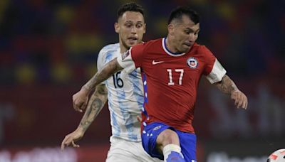 Gary Medel negocia para volver ya a Boca