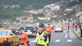 228連假衝紅色山城 九份紅燈籠祭起跑警提醒出遊應注意交通管制
