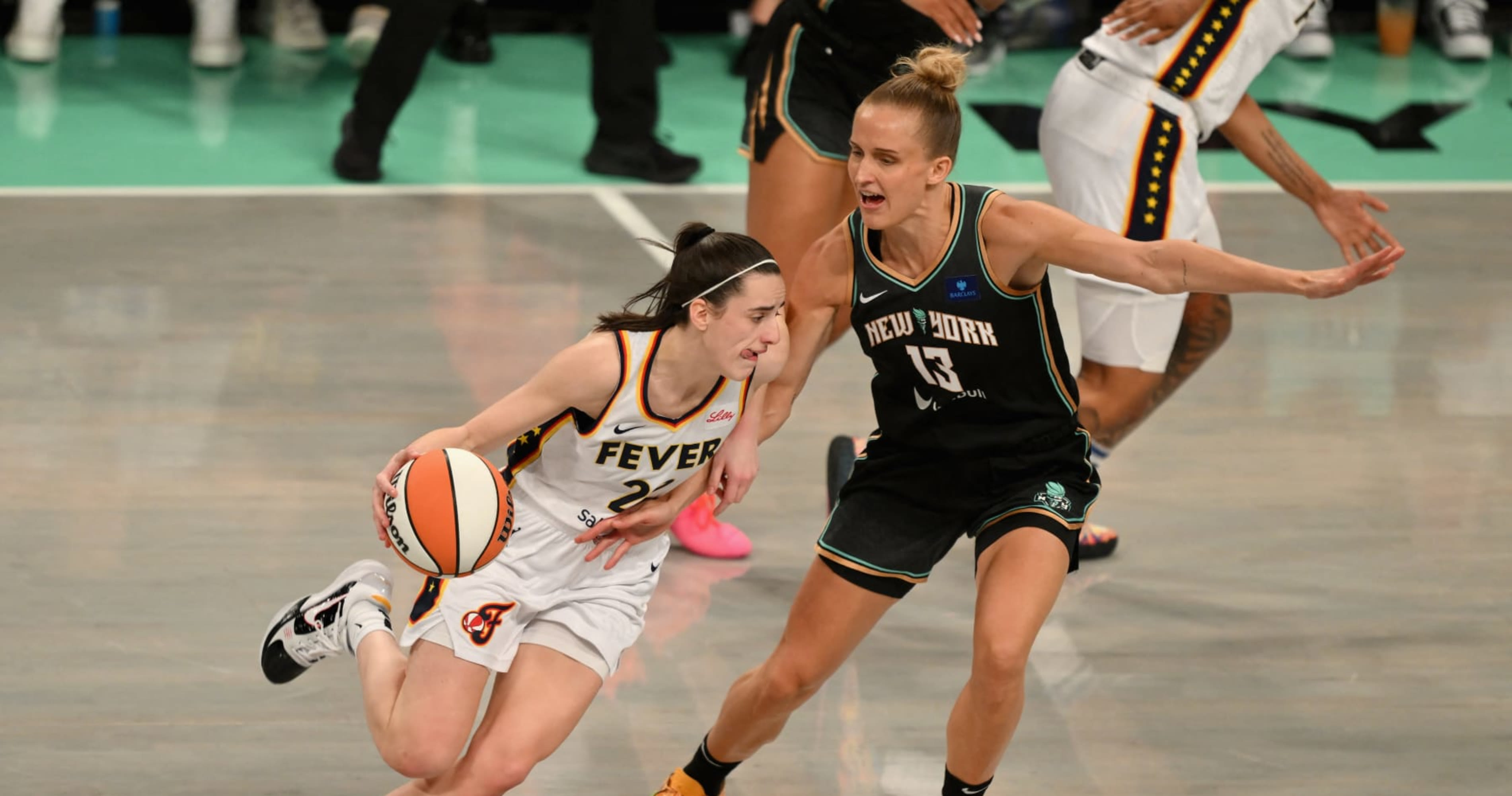 Caitlin Clark Scores 22 as WNBA Fans Call Out Fever's 0-3 Start After Loss to Liberty