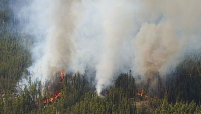 Flin Flon residents warned to be ready to leave at moment's notice due to fire