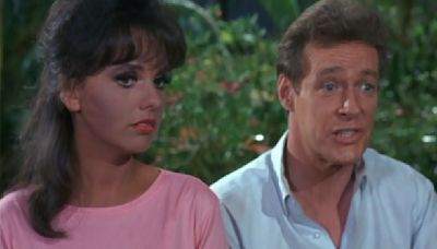 The Real Reason Russell Johnson & Dawn Wells Weren't In The Gilligan's Island Opening - SlashFilm