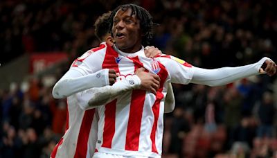 Barcelona submit offer for Stoke City old boy wanted back by Alex Neil