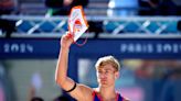 Paris crowd boos convicted child rapist Steven van de Velde at beach volleyball