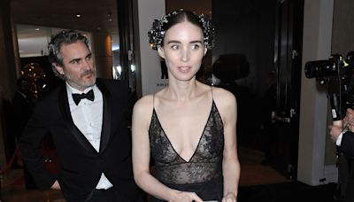 Desconcierto en Hollywood: ¿Joaquin Phoenix y Rooney Mara se casaron en secreto?