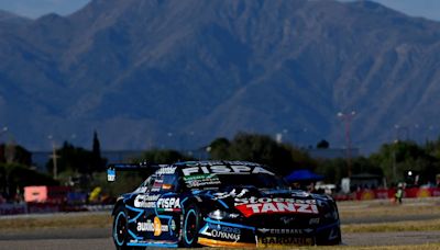 De principio a fin: Santero arrasó y arrancó ganando en la Copa de Oro del TC