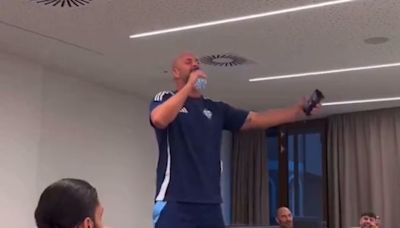 WATCH: Pepe Reina sings La Bamba on welcome to Como in Italy