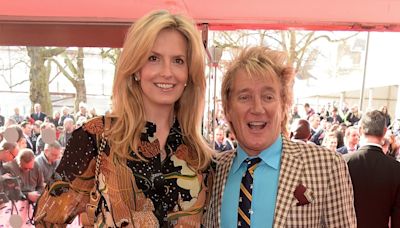 Penny Lancaster glams up for lavish holiday with husband Rod Stewart and six children