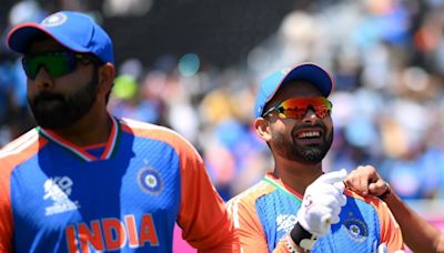 Sunil Gavaskar Settles Rishabh Pant vs Sanju Samson Debate for T20 World Cup: '...There Would Have Been...