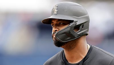 Eloy Jimenez reinstated from injured list; Oscar Colas optioned to Charlotte