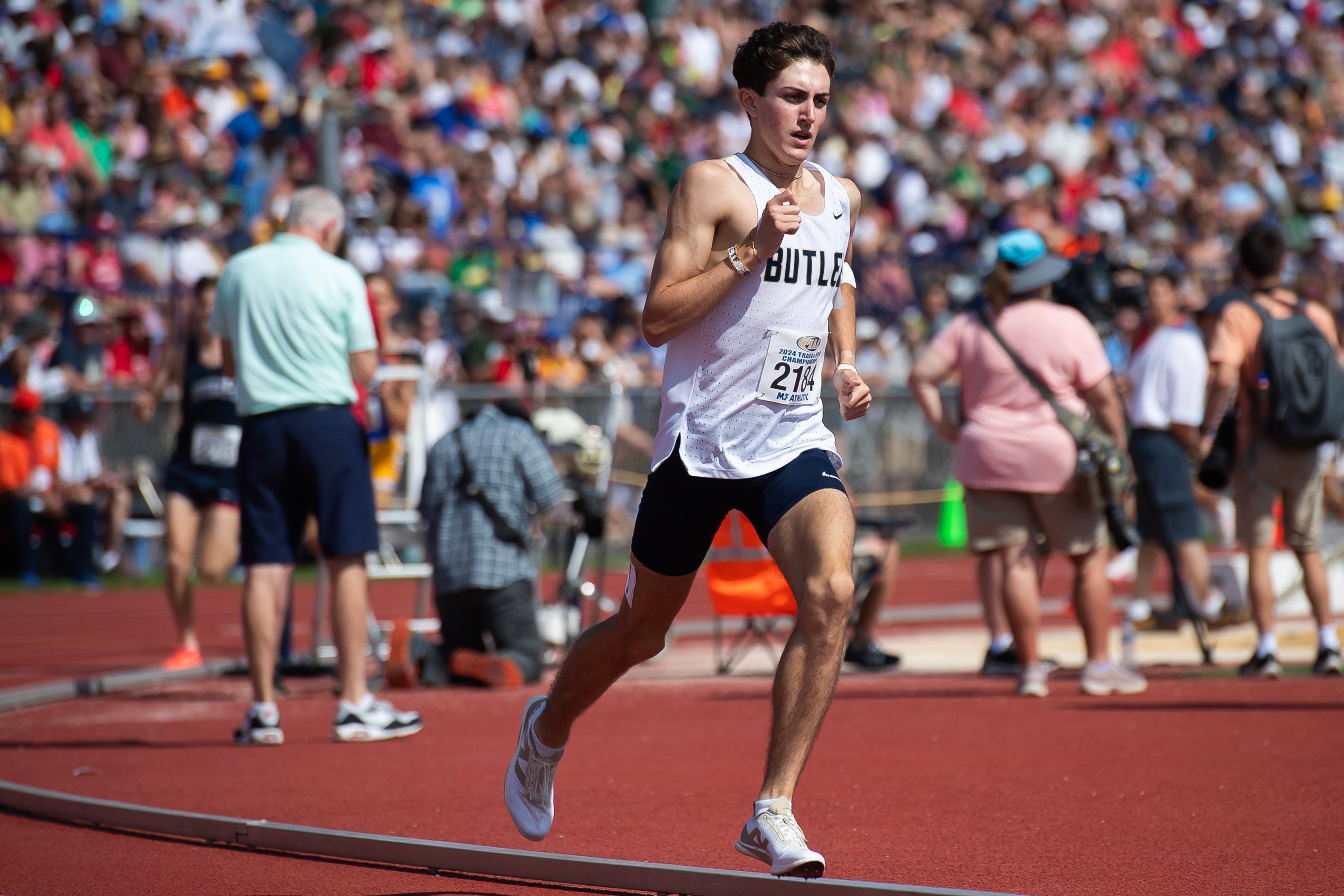 Butler senior Drew Griffith sets PIAA, national record in 1,600m