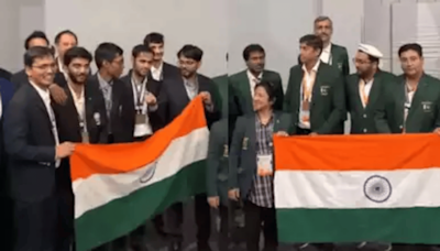 Viral Moment! Pakistani Chess Team Poses with Indian Flag During Post-Tournament Photo Session At Chess Olympiad 2024