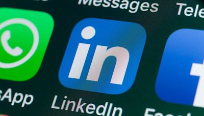 4 Ways To Optimize Your LinkedIn Profile To Get Noticed By Recruiters