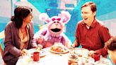 ‘Fantasmas’ Just Aired the ‘ALF’ Parody to End All ‘ALF’ Parodies